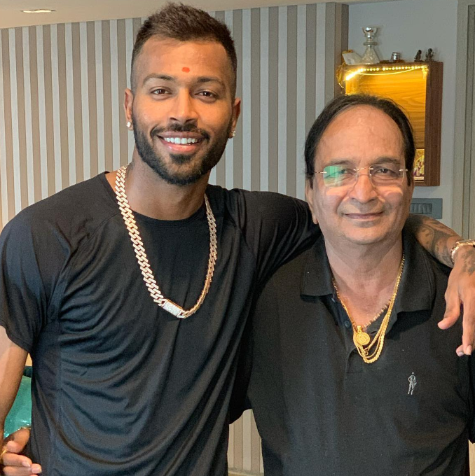 Hardik Pandya with his Father